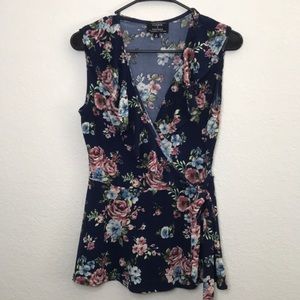 Flower & Feather Sleevless Blouse Sz S